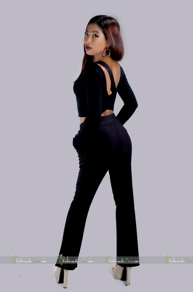 Avery gurung – Gallery 11